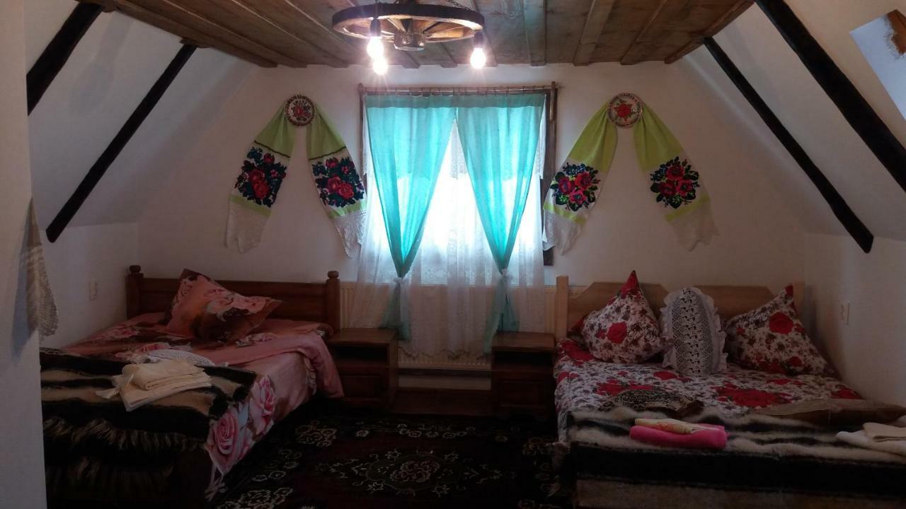 Complex Traditional Casuta Bunicilor-Breb 외부 사진