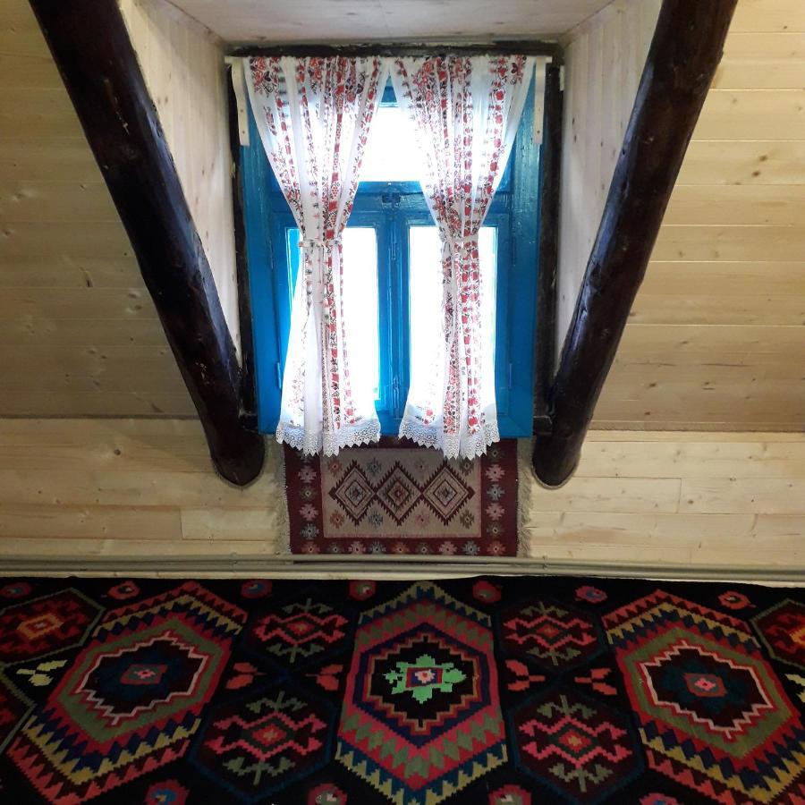 Complex Traditional Casuta Bunicilor-Breb 외부 사진